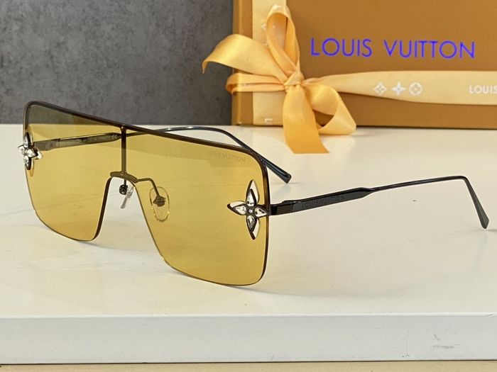Louis Vuitton Sunglasses Top Quality LVS00818